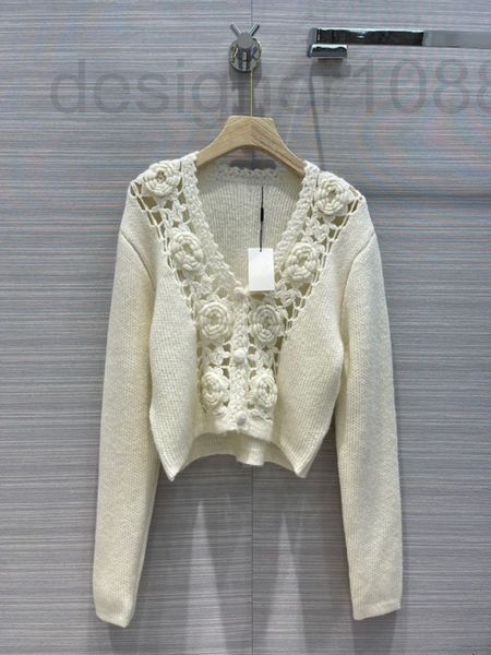 women's sweaters designer 2022 spring and autumn women's new product temperament sweet wind hollowed out flowers v-neck versatile, White;black
women's sweaters designer 2022 spring and autumn women's new product temperament sweet wind hollowed out flowers v-neck versatile, White;black