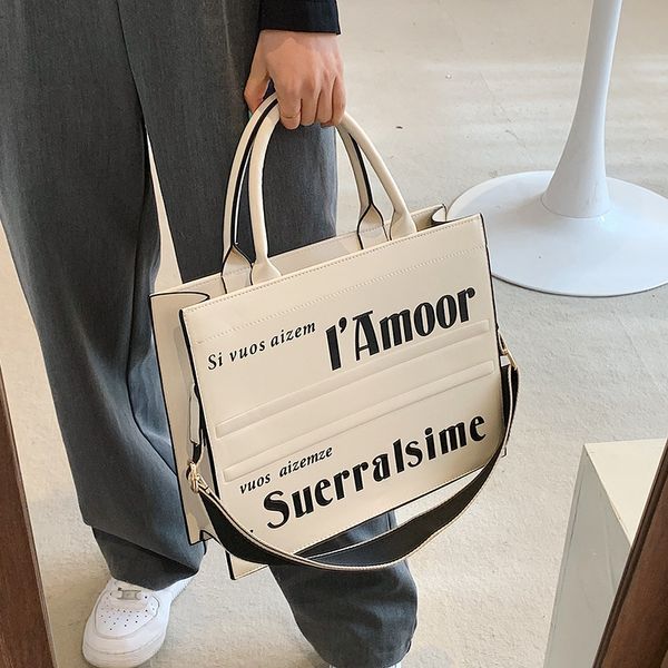 designer bags advanced sense large capacity women's 2022 new fashion versatile messenger
designer bags advanced sense large capacity women's 2022 new fashion versatile messenger