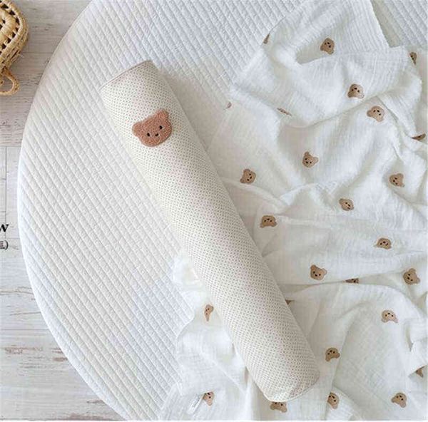 children's anti-collision bed bumpers embroidered bear cylindrical child throw pillow long baby crawl pillows room decoration g220421
children's anti-collision bed bumpers embroidered bear cylindrical child throw pillow long baby crawl pillows room decoration g220421