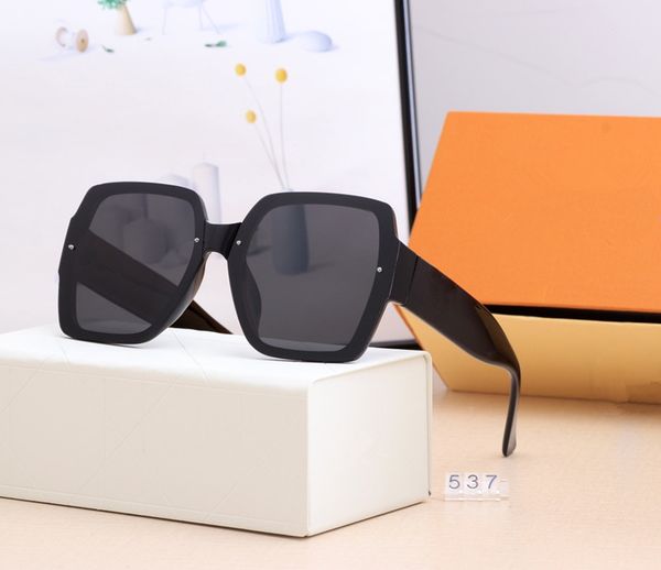 2022 women fashion branded sunglasses for womens luxury designer sunglass mens stylish oversize square shades glassess polarized uv eyeglass, White;black
2022 women fashion branded sunglasses for womens luxury designer sunglass mens stylish oversize square shades glassess polarized uv eyeglass, White;black