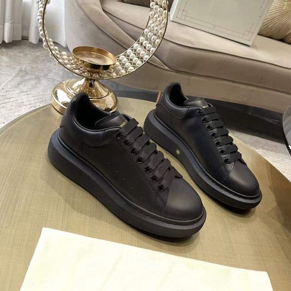 designer men casual shoes boots fashion leather lace up platform oversized sole white black mens womens luxury snakeskin flat suede platform
designer men casual shoes boots fashion leather lace up platform oversized sole white black mens womens luxury snakeskin flat suede platform