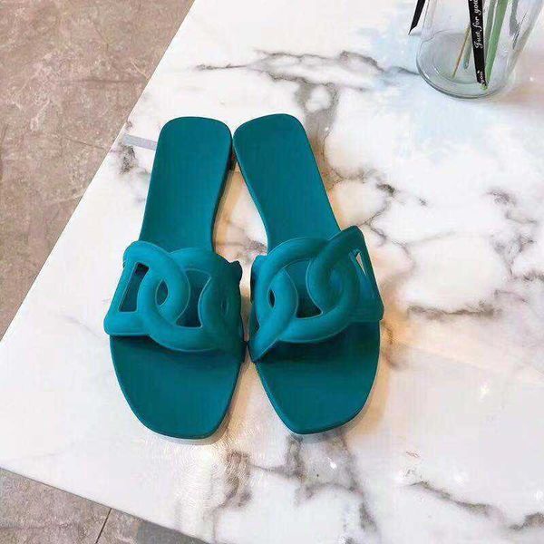 2022 designer oran sandal women flat slippers rubber black 6 colors chain slides rubber soles summer fashion beach shoes 322
2022 designer oran sandal women flat slippers rubber black 6 colors chain slides rubber soles summer fashion beach shoes 322