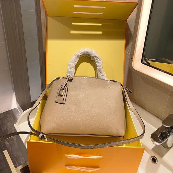 black emboss totes handbags with strap women shoulder crossbody bags lady flap purses shopping bag clutchs wallets
black emboss totes handbags with strap women shoulder crossbody bags lady flap purses shopping bag clutchs wallets