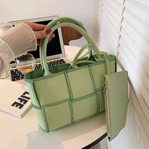 evening bags splicing pu leather crossbody sling for women 2022 summer large capacity tote shoulder side bag lady handbags 220517
evening bags splicing pu leather crossbody sling for women 2022 summer large capacity tote shoulder side bag lady handbags 220517