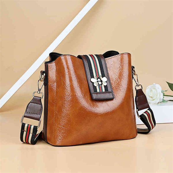 68% off female new bucket bag fashion single shoulder simple and versatile messenger bag
68% off female new bucket bag fashion single shoulder simple and versatile messenger bag