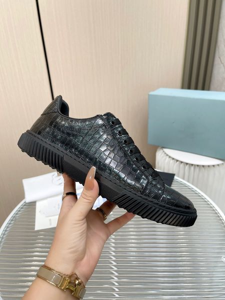 2022 designer shoes boots suede stitching sneakers retro mesh breathable trainers men womens leather sneaker black round toe shoe 38-45 0520
2022 designer shoes boots suede stitching sneakers retro mesh breathable trainers men womens leather sneaker black round toe shoe 38-45 0520