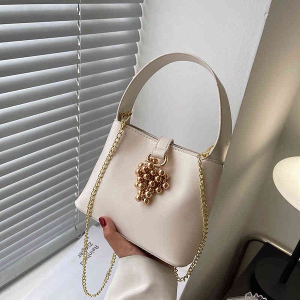 minority design bag women's 2022 spring and summer new high sense ins portable bucket popular messenger this year
minority design bag women's 2022 spring and summer new high sense ins portable bucket popular messenger this year