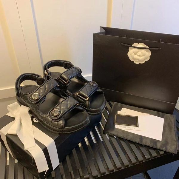2022 designer women sandals crystal calf leather casual shoes womens slides quilted platform summer beach slipper quality, Black
2022 designer women sandals crystal calf leather casual shoes womens slides quilted platform summer beach slipper quality, Black