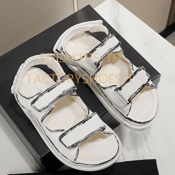 women sandals designer slippers calfskin leather casual shoes thick bottom beach shoes adjustable hook & loop loafters size35-42, Black
women sandals designer slippers calfskin leather casual shoes thick bottom beach shoes adjustable hook & loop loafters size35-42, Black