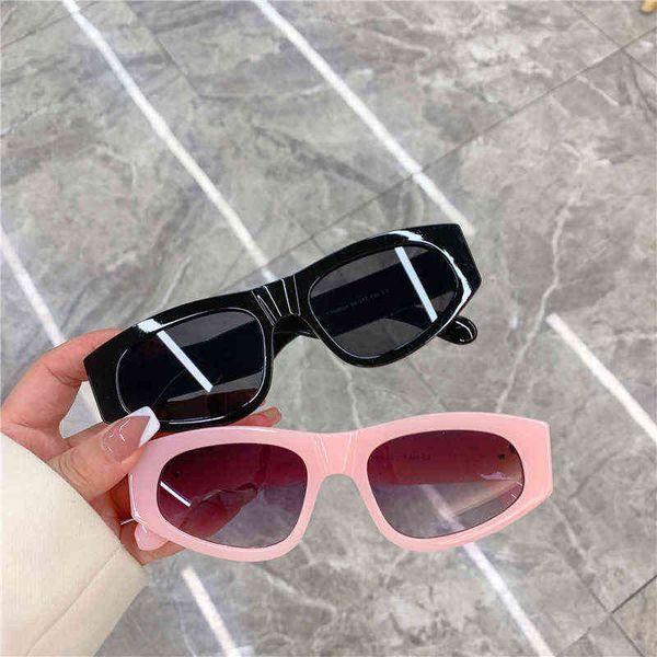 new fashion square sunglasses vintage women luxury design shades sun glasses latest popular uv400, White;black
new fashion square sunglasses vintage women luxury design shades sun glasses latest popular uv400, White;black