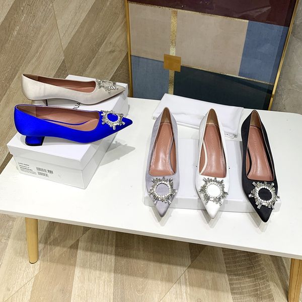 ladies' dress shoes spring and summer latest sun button diamond, original custom silk leather, outsole with injection molding anti-slip, Black
ladies' dress shoes spring and summer latest sun button diamond, original custom silk leather, outsole with injection molding anti-slip, Black