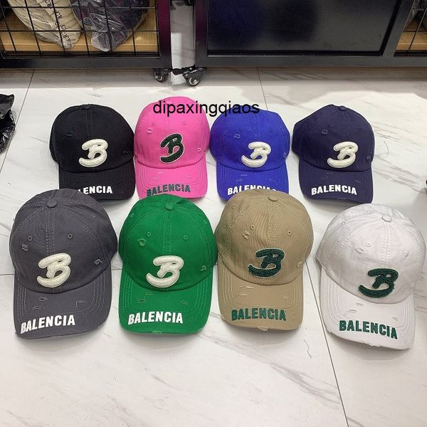 ball caps designer balencaigas paris duck tongue hat new fashion brand b home b letter duck tongue hat lovers fashion small face and versati, Blue;gray
ball caps designer balencaigas paris duck tongue hat new fashion brand b home b letter duck tongue hat lovers fashion small face and versati, Blue;gray