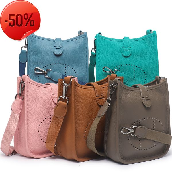 the factory directly the factory directly new h family leather evelyn mini fashion personalized one shoulder msenger hollow bucket bag femal
the factory directly the factory directly new h family leather evelyn mini fashion personalized one shoulder msenger hollow bucket bag femal