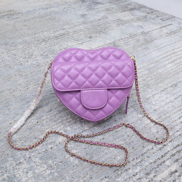 clutch heart small square bag ladies luxury 2022 designers fashion letter shoulder leather messengers bag designer messenger gift box
clutch heart small square bag ladies luxury 2022 designers fashion letter shoulder leather messengers bag designer messenger gift box