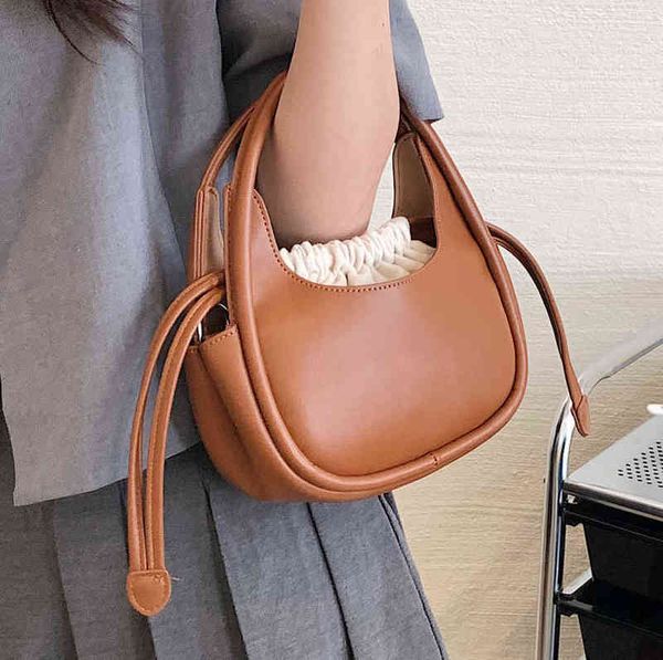 2022 summer trendy small pu leather women's designer drawstring handbag luxury brand one shoulder crossbody bags cute totes y220421
2022 summer trendy small pu leather women's designer drawstring handbag luxury brand one shoulder crossbody bags cute totes y220421
