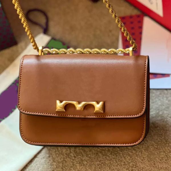 2022 fashion ladies designer bag tote handbag cowhide leather precision pure steel gold buckle chain shoulder bag luxury wallet backpack sma
2022 fashion ladies designer bag tote handbag cowhide leather precision pure steel gold buckle chain shoulder bag luxury wallet backpack sma