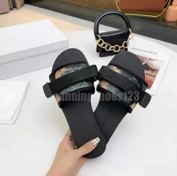 women luxurys designers sandals slippers fashion summer girls beach womens sandal slides flip flops loafers embroidered shoes large size, Black
women luxurys designers sandals slippers fashion summer girls beach womens sandal slides flip flops loafers embroidered shoes large size, Black