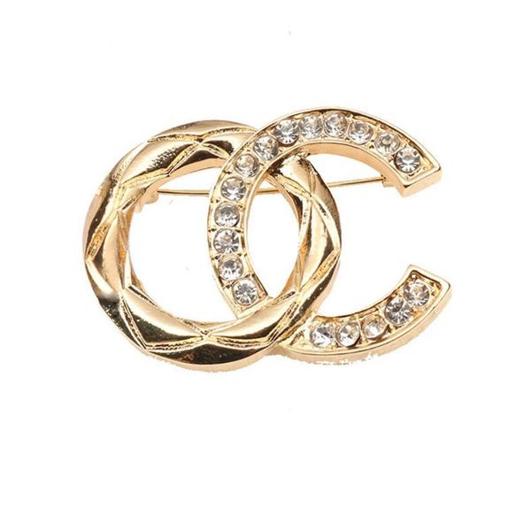 luxury designer brand letter brooches inlaid pearl rhinestone brooch womens 18k gold plated women wedding broochs tre262y, Gray
luxury designer brand letter brooches inlaid pearl rhinestone brooch womens 18k gold plated women wedding broochs tre262y, Gray