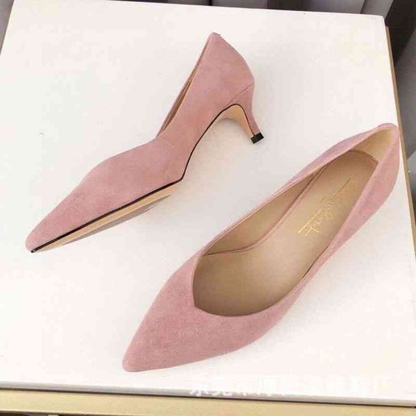 sandals leather simple practical kitten heel pointed single shoes exquisite commuting daily elegant v-mouth temperament female, Black
sandals leather simple practical kitten heel pointed single shoes exquisite commuting daily elegant v-mouth temperament female, Black