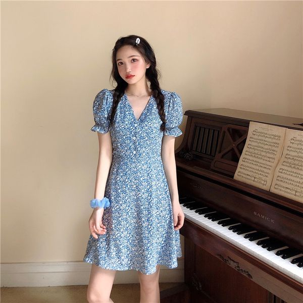 casual dresses summer dress women print v-neck slim short sleeve button mini a-line chic high waist robe femme vestidos, Black;gray
casual dresses summer dress women print v-neck slim short sleeve button mini a-line chic high waist robe femme vestidos, Black;gray