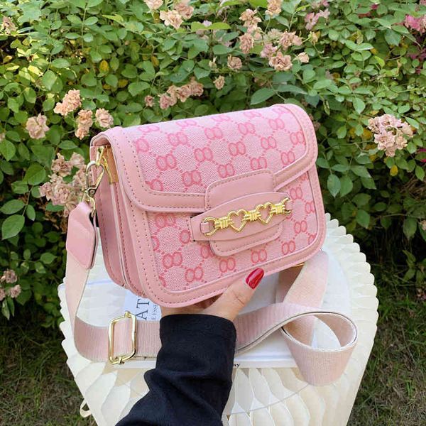 2022 factory wholesale new wide female xia xiaozhong fashion net red messenger versatile single shoulder small square bag
2022 factory wholesale new wide female xia xiaozhong fashion net red messenger versatile single shoulder small square bag