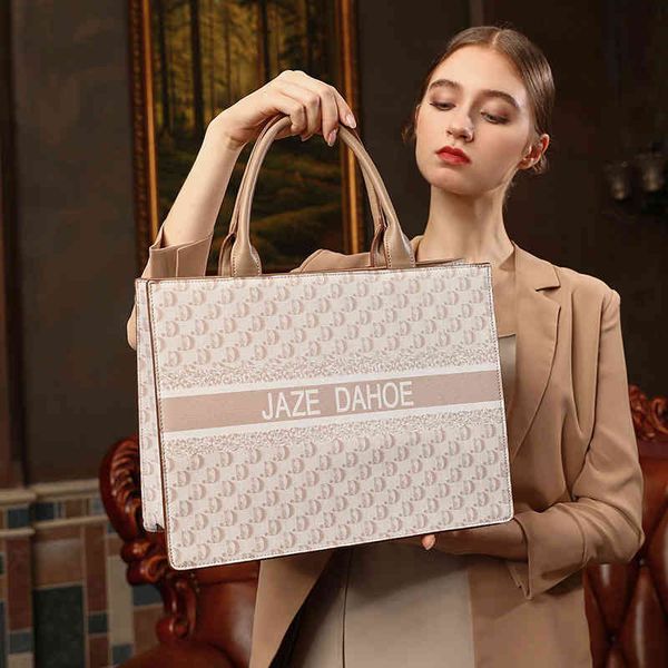 fashion trend new ladies luxury brand bag designer wholesale kong large capacity women's portable briefcase profsional commuting one sh
fashion trend new ladies luxury brand bag designer wholesale kong large capacity women's portable briefcase profsional commuting one sh