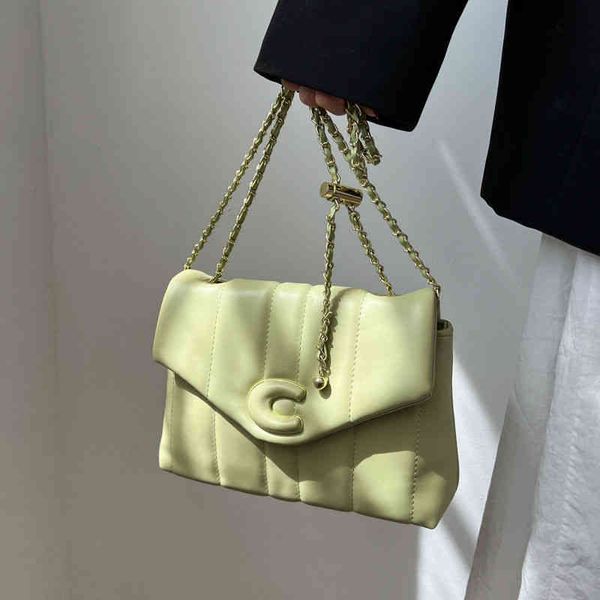 2022 new small bag women's versatile fashion chain popular msenger capacity retro female bags all-match single shoulder handbags
2022 new small bag women's versatile fashion chain popular msenger capacity retro female bags all-match single shoulder handbags