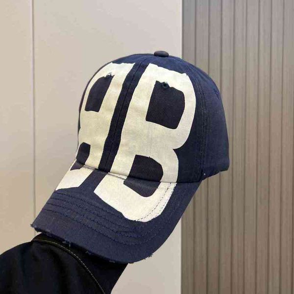 balencaigass ball caps ball paris b letter printed little rain club designer little paris enlarged thief is, Blue;gray
balencaigass ball caps ball paris b letter printed little rain club designer little paris enlarged thief is, Blue;gray