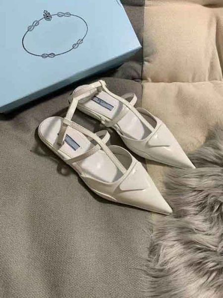 luxury designer women ankle strap sandal flats pointed toe brushed black white patent leathers low heels p designers with box 35-41
luxury designer women ankle strap sandal flats pointed toe brushed black white patent leathers low heels p designers with box 35-41