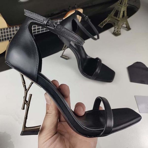 high heels covered head flat sandals single shoes designer heels summer new style pointed rhinestone bow tie cross strap satin french minori, Black
high heels covered head flat sandals single shoes designer heels summer new style pointed rhinestone bow tie cross strap satin french minori, Black