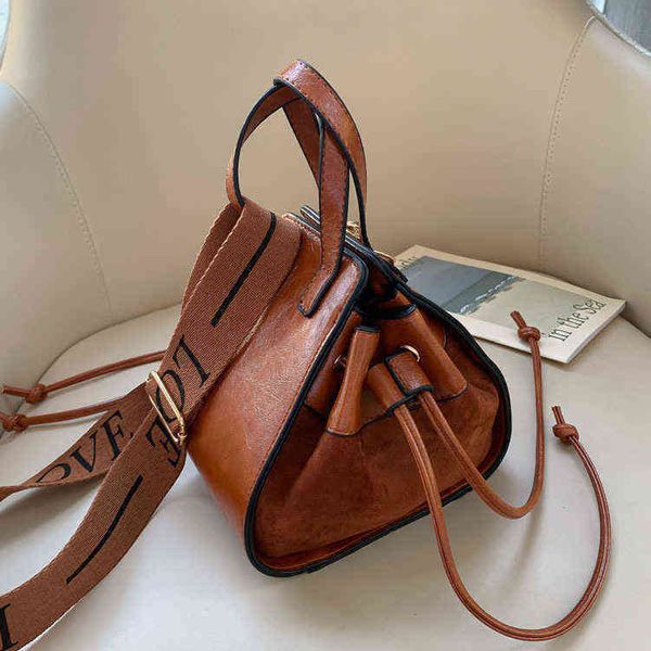 frosted bag women s fashion korean version versatile messenger broadband bucket bag 220517
frosted bag women s fashion korean version versatile messenger broadband bucket bag 220517