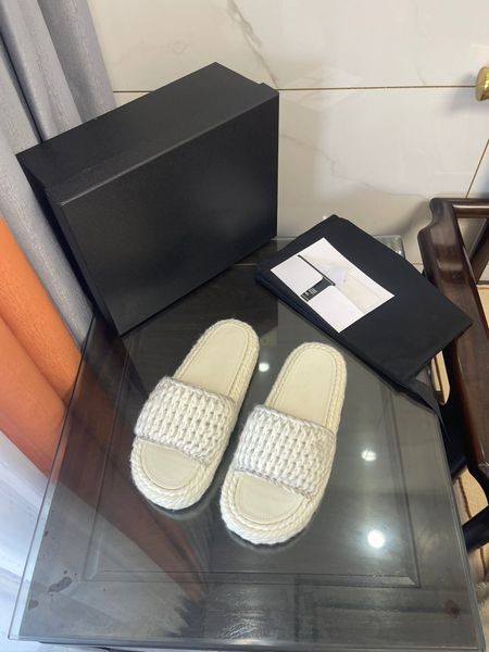 classic beach women slippers brand fashion luxury leather designer sandals ladies sandals summer flats 0313, Black
classic beach women slippers brand fashion luxury leather designer sandals ladies sandals summer flats 0313, Black