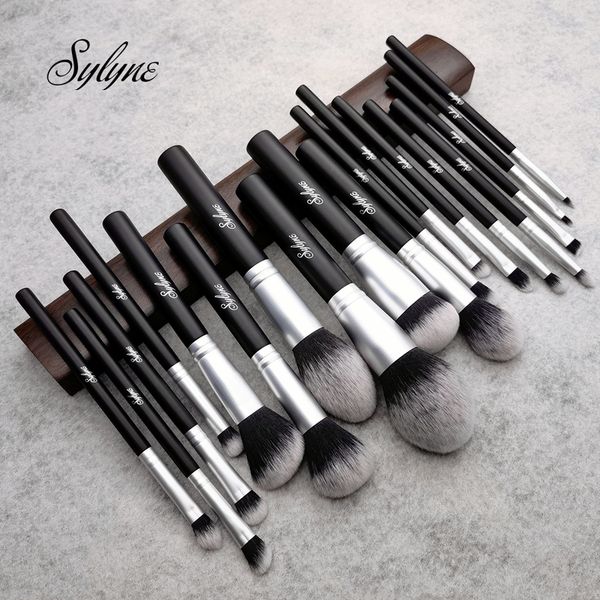 makeup brush set 18pcs synthetic hair face eyes make up brushes cosmeitcs powder foundation professional 220722
makeup brush set 18pcs synthetic hair face eyes make up brushes cosmeitcs powder foundation professional 220722