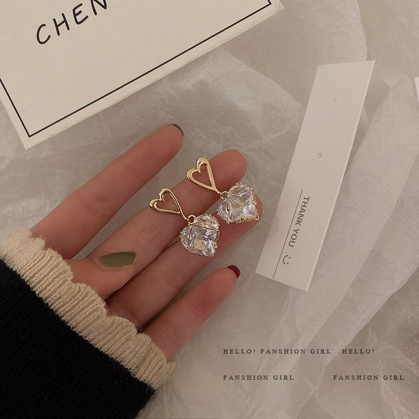 925 silver needle heart-shaped zircon earrings south korea dongdaemun simple temperament eardrops simple personality commuter eardrop for, Golden
925 silver needle heart-shaped zircon earrings south korea dongdaemun simple temperament eardrops simple personality commuter eardrop for, Golden