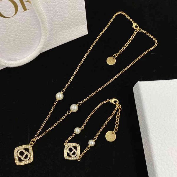 2022 factory wholesale new dijia square diamond inlaid necklace is old, simple, fashionable and versatile pearl bracelet, Black
2022 factory wholesale new dijia square diamond inlaid necklace is old, simple, fashionable and versatile pearl bracelet, Black