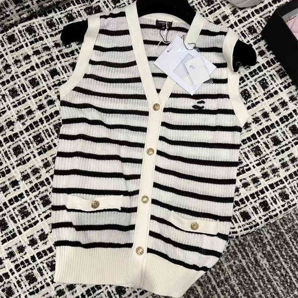 women's tanks camis spring and summer black white striped v-neck knitted cardigan breasted sleeveless vest inside outside versatile wom
women's tanks camis spring and summer black white striped v-neck knitted cardigan breasted sleeveless vest inside outside versatile wom