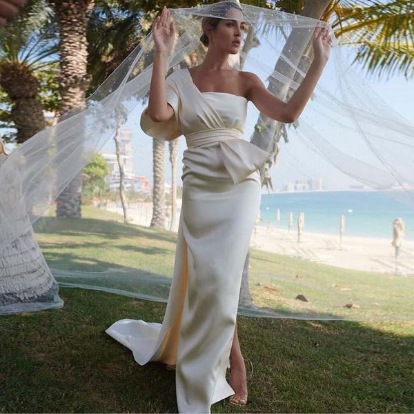 2022 country wedding dresses for women one shoulder side split bridal gowns backless long train vestidos de novia, White
2022 country wedding dresses for women one shoulder side split bridal gowns backless long train vestidos de novia, White