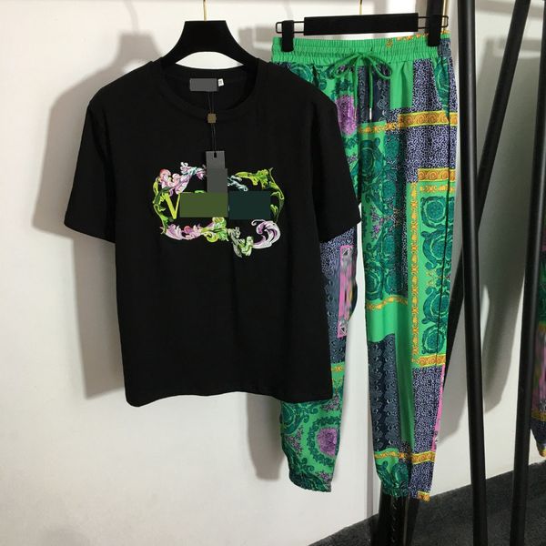 689.92 2022 milan runway two pieces sets long pants empire white black short sleeve flora print brand same style pants womens clothes meiyi
689.92 2022 milan runway two pieces sets long pants empire white black short sleeve flora print brand same style pants womens clothes meiyi