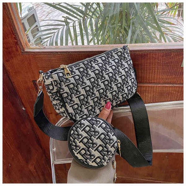 new shoulder handbaglucky four-leaf clover women's bag niche design 
new shoulder handbaglucky four-leaf clover women's bag niche design