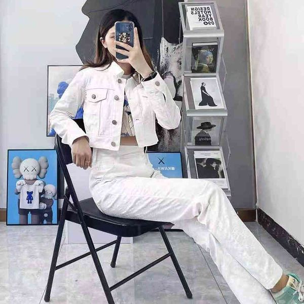 women's tracksuits autumn and winter ins niche design high waist white jeans women's short coat suit, Gray
women's tracksuits autumn and winter ins niche design high waist white jeans women's short coat suit, Gray