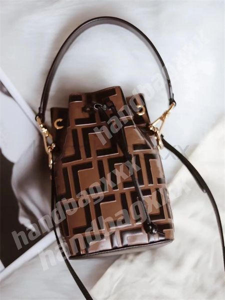 luxury bucket bag designer color matching pu minecraft drawstring leather texture party popular one shoulder messenger handbag
luxury bucket bag designer color matching pu minecraft drawstring leather texture party popular one shoulder messenger handbag
