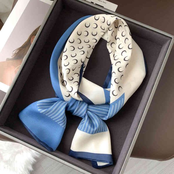 designer silk head bag hair scarf spring and summer temperament type twocolor color matching silk slender narrow hair band scarf small scarf, Blue;gray
designer silk head bag hair scarf spring and summer temperament type twocolor color matching silk slender narrow hair band scarf small scarf, Blue;gray