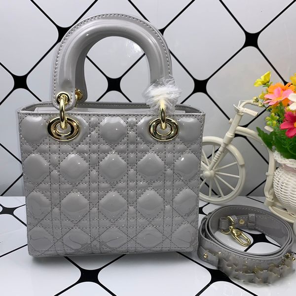 fashion totes designers bags women handbags cross messenger shoulder chain bag leather wallet women's large shaped diamond lattice 00
fashion totes designers bags women handbags cross messenger shoulder chain bag leather wallet women's large shaped diamond lattice 00