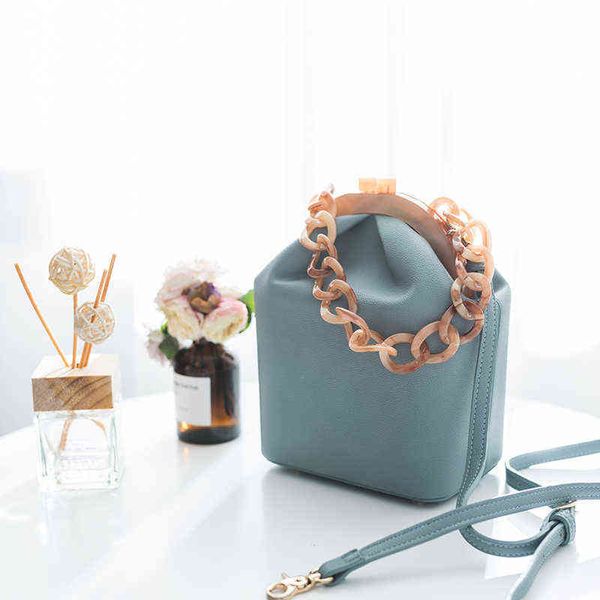 new box shoulder bag retro crossbody bags for women fashion show leather handbags lady messenger bag unique straps bags g220519
new box shoulder bag retro crossbody bags for women fashion show leather handbags lady messenger bag unique straps bags g220519