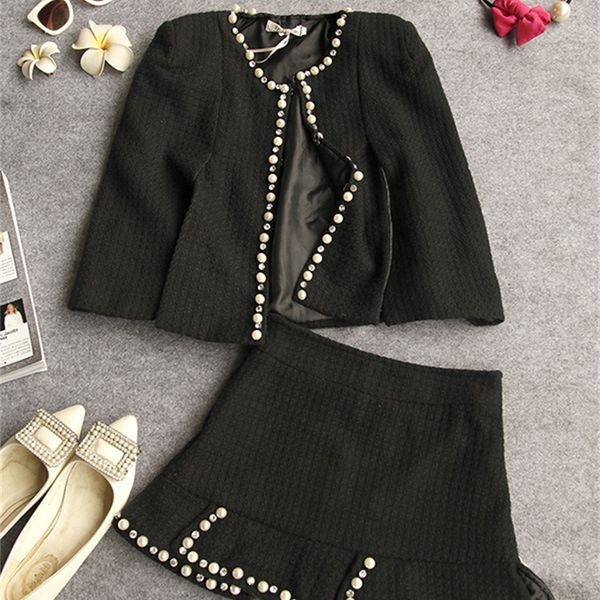 female autumn small fragrant temperament fashion beaded short wool jacket skirt suit female autumn 220526, White
female autumn small fragrant temperament fashion beaded short wool jacket skirt suit female autumn 220526, White