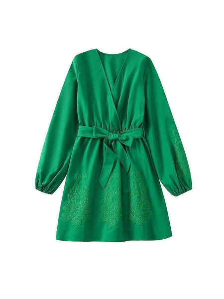 2022 spring women fashion embroidered green dress casual long sleeve v tie belt female short dress l220714, Black;gray
2022 spring women fashion embroidered green dress casual long sleeve v tie belt female short dress l220714, Black;gray