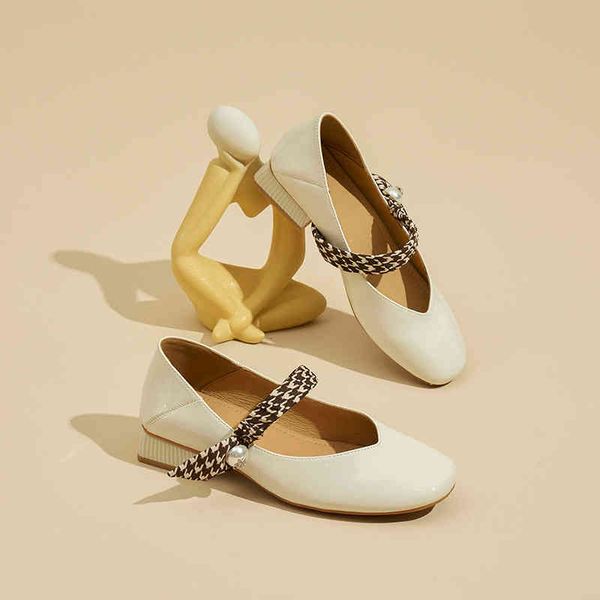 dress shoes mary jane shoes women's ballet flat bottomed spring and summer one line pearl thick heel, Black
dress shoes mary jane shoes women's ballet flat bottomed spring and summer one line pearl thick heel, Black