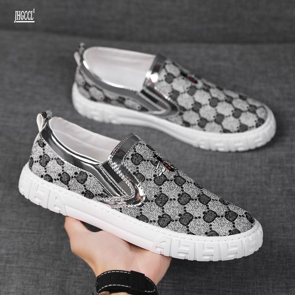 summer men's shoes one foot pedal cover foots casual shoe sneakers embroidered board shoe spirit boy soft sole a15, Black
summer men's shoes one foot pedal cover foots casual shoe sneakers embroidered board shoe spirit boy soft sole a15, Black