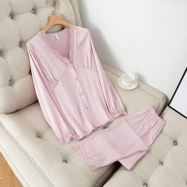 womens autumn ice sleepwears and snow silk pajamas long sleeves lace pyjamas, Black;red
womens autumn ice sleepwears and snow silk pajamas long sleeves lace pyjamas, Black;red