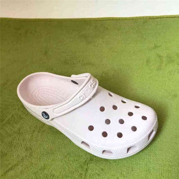 star slippers clogs hole mens and womens designer running volume breathable casual shoes flat bottomed, Black
star slippers clogs hole mens and womens designer running volume breathable casual shoes flat bottomed, Black